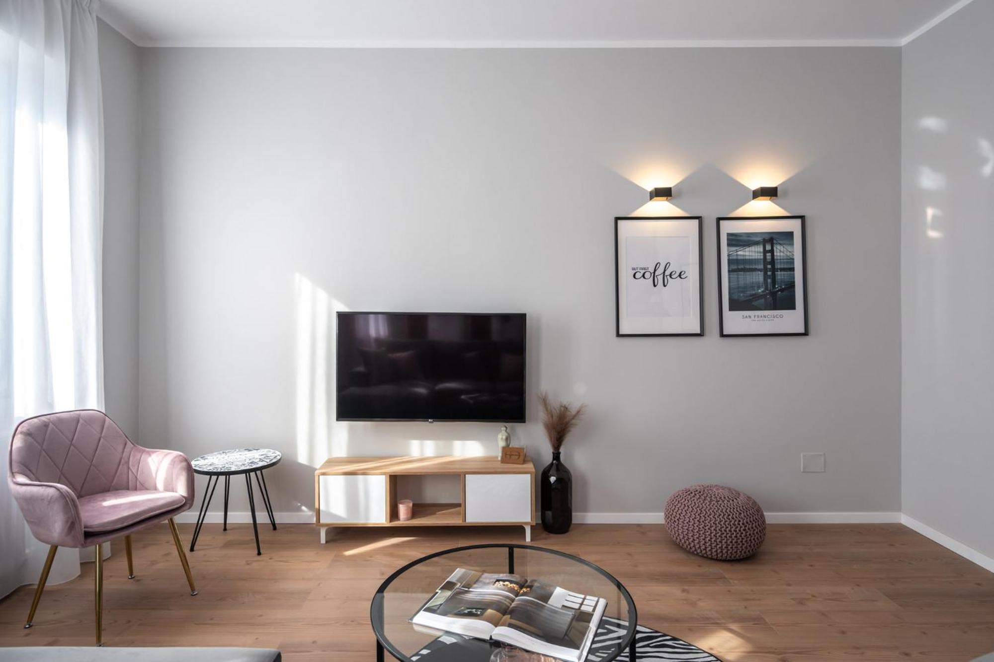 The Loft Luxury Apartments-Near The Park In The City Center Bucureşti Exterior foto
